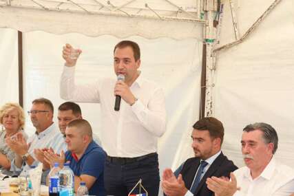 (FOTO) Selak prisustvovao druženju u Bukovici "Mir i suživot najvažnije vrijednosti koje moramo čuvati"