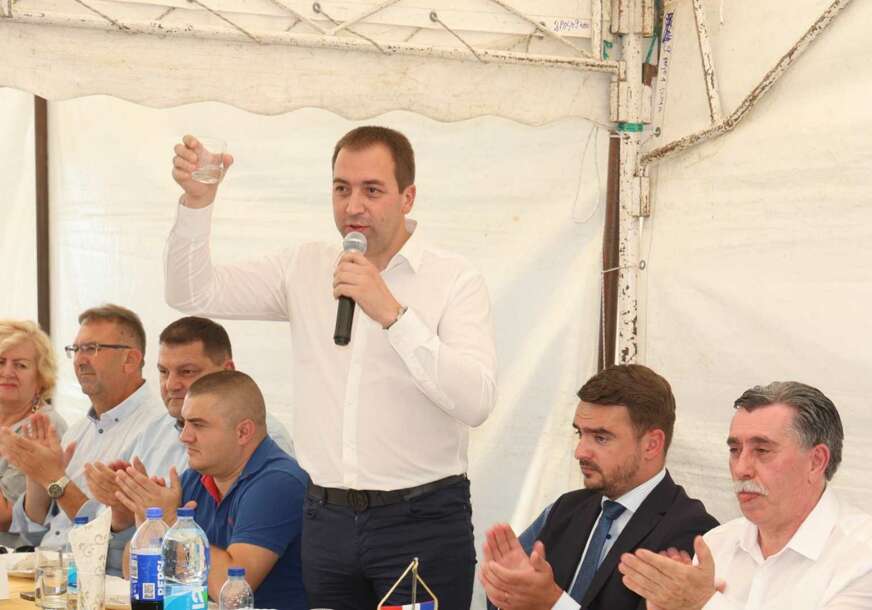 (FOTO) Selak prisustvovao druženju u Bukovici "Mir i suživot najvažnije vrijednosti koje moramo čuvati"