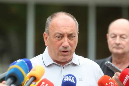 “Da pređete ulicu na crveno, pisaće vam KAZNU” Crnadak traži da se istraži KRIMINAL u aferi “Vijadukt”