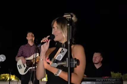 (VIDEO, FOTO) Razvod, pa još jedna OPERACIJA: Marija Mikić zapjevala PRVI PUT nakon svih nedaća koje su je zadesile, mislila da je njenoj KARIJERI DOŠAO KRAJ