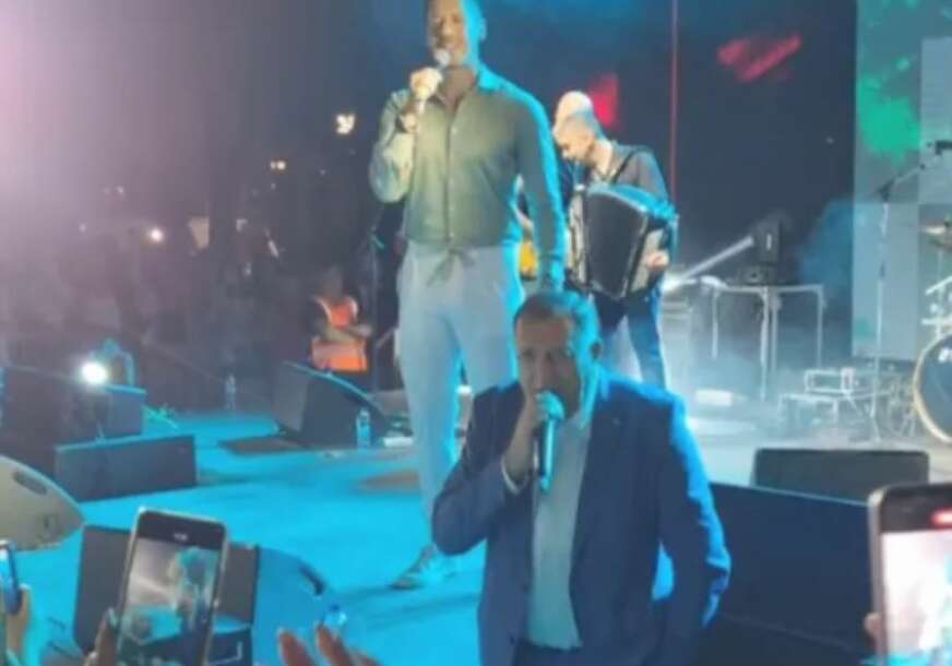 Milorad Dodik zapjevao sa Nikolom Rokvićem