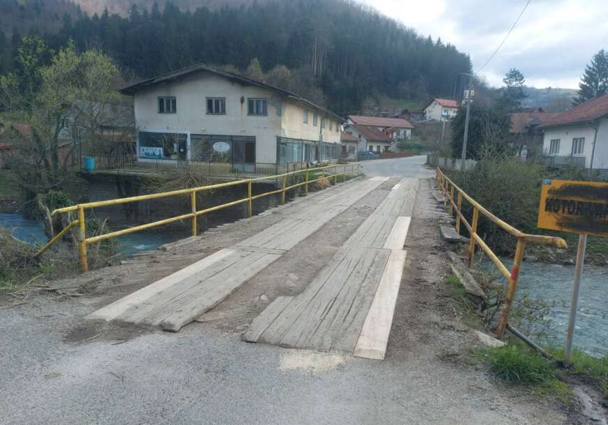 (FOTO) "Bojimo se da će mostovi potonuti i da ćemo biti ODSJEČENI" Mještani Šiparaga očajni, već 10 godina mole za pomoć