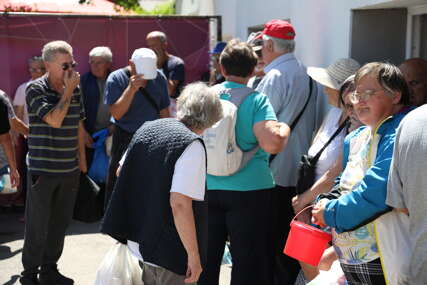 (FOTO) Gladnih u Banjaluci sve više, u javnoj kuhinji ponestaje HRANE: Humanitarci mole za pomoć, ova namirnica je NAJPOTREBNIJA