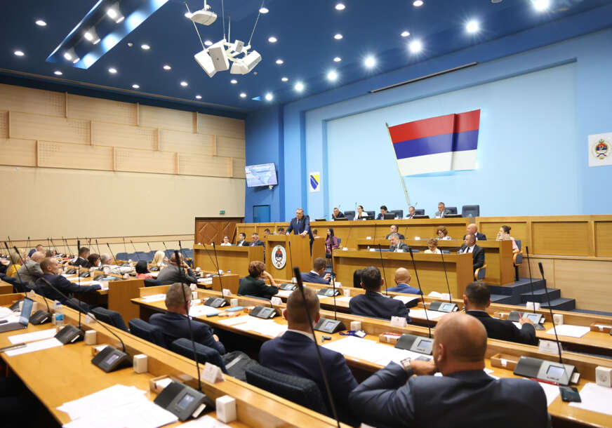 Milorad Dodik za govornicom Narodne skupštine RS