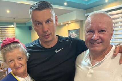 (FOTO) “Snaga je uvijek u narodu” Nešić ODUŠEVIO PRATIOCE novim potezom