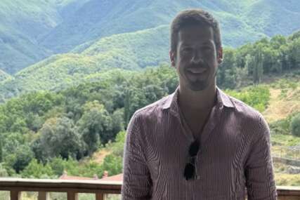 (FOTO) “Mjesto gdje čovjek u miru pronalazi odgovore na mnoga pitanja” Nikola Rokvić se oglasio sa Hilandara, poslao snažnu poruku