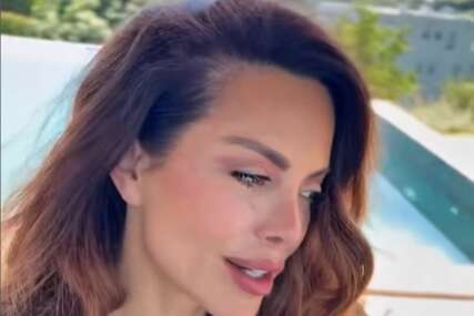 (FOTO) NIKOLINA PIŠEK POZIRALA U TIGRASTOM KUPAĆEM Voditeljka pokazala izvajano tijelo, baškari se u luksuzu