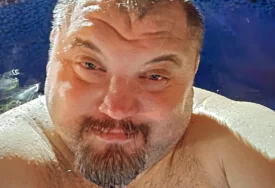 (FOTO) "Morali smo da PRODAMO STAN" Bio je zvijezda 90-ih, a onda nestao iz javnosti i doživio TRANSFORMACIJU