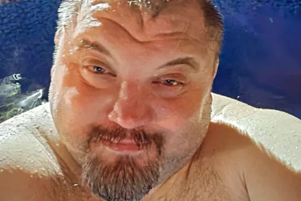 (FOTO) "Morali smo da PRODAMO STAN" Bio je zvijezda 90-ih, a onda nestao iz javnosti i doživio TRANSFORMACIJU