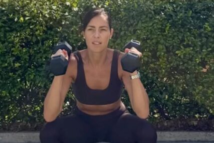 (VIDEO) Ana Ivanović DIŽE TEGOVE: Bivša teniserka u top formi, poslije razvoda izgleda bolje nego ikada