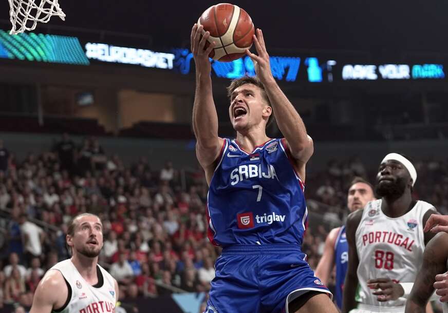 Bogdan Bogdanović u akciji protiv Portugala