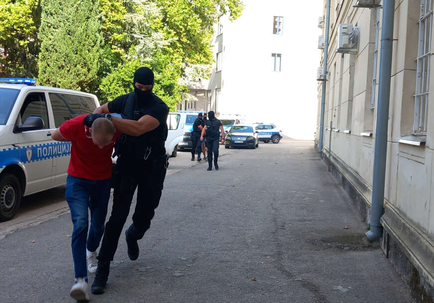 Zaplijenjeno skoro 80 kilograma droge: Gačani osumnjičeni za ŠVERC MARIHUANE ostaju u pritvoru još 2 mjeseca
