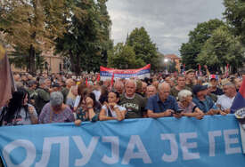(FOTO) "Oluja je pogrom - Pamtimo zauvijek" Vučić, Dodik i patrijarh Profirije na komemorativnom skupu u Sremskim Karlovcima