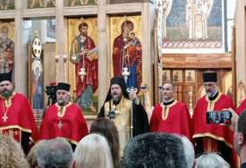SLUŽENI PARASTOSI ZA STRADALE U „OLUJI“ Episkop Dositej poručio da Srbi moraju da izvuku pouku iz svega što se dogodilo