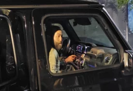 (VIDEO) Prvi put u javnosti NAKON HAPŠENJA: Rasta snimljen u Crnoj Gori, na pitanje o policiji samo se nasmijao