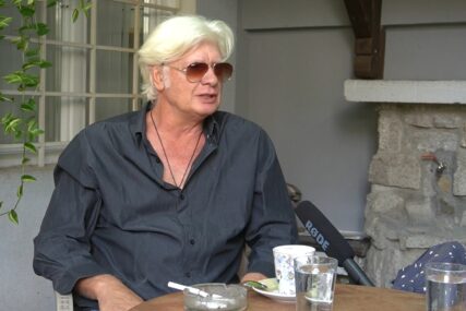 (FOTO) Nova epizoda podkasta "Filozofiram sa": Gitarista Krle Jovanović otkriva nam šta je suština rokenrola