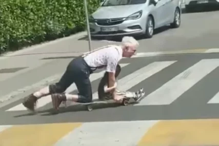 (VIDEO) Njihova "LUDA" VOŽNJA SKEJTOM sve oduševila: Snimak djeda i unuka sa Novog Beograda pokupio sve simpatije