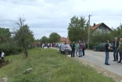 (VIDEO) "Propadaju nam imanja, ŽIVOTI SU NAM UGROŽENI" Mještani nezadovoljni zbog RiTE Ugljevik, traže hitnu istragu Tužilaštva