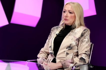 HIT DANA Aleksandra Pandurević