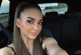 (FOTO) "Noge su vraćene" Antonija Čerkez POZIRALA U MINIĆU, pa progovorila o svom izgledu nakon porođaja