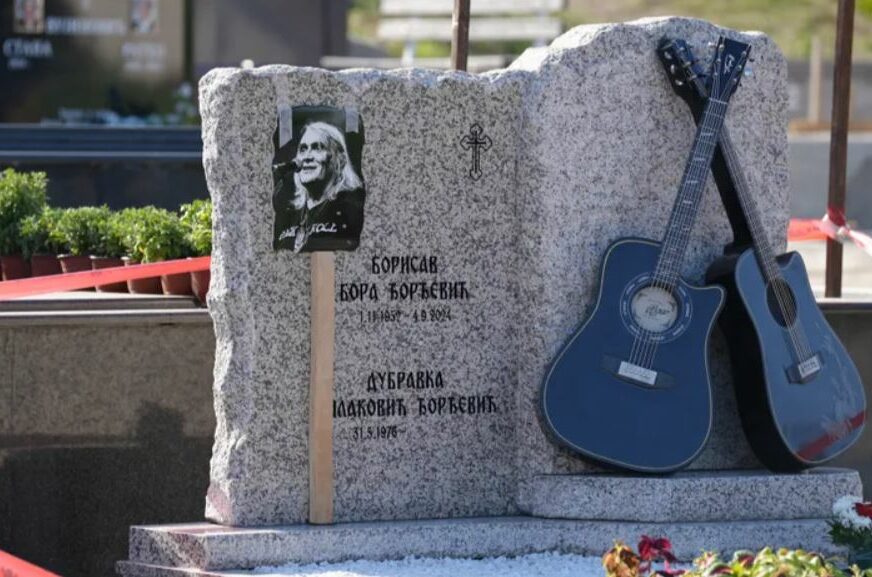 Spomenik Bori Čorbi