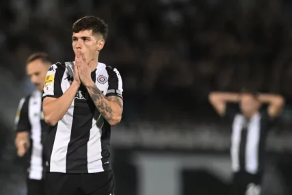 Partizan lider pred vječiti derbi: Crno-bijeli razbili Spartak i petardom najavili meč sa Zvezdom