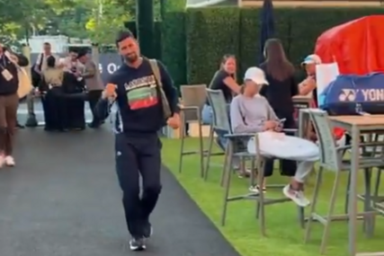 (VIDEO) Ples i odlično raspoloženje: Novak Đoković stigao u Njujork, Amerikanci se odmah oglasili