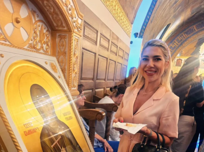 "Majko Božja, hvala ti na svim darovima" Jovana Jeremić se pričestila na veliki praznik, voditeljka se oglasila MOĆNIM RIJEČIMA