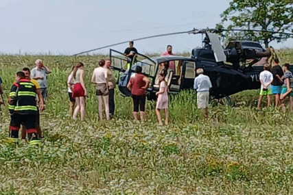 (FOTO) Helikopter prinudno sletio kod Prnjavora: Oglasili se vatrogasci, pa otkrili detalje gašenja požara