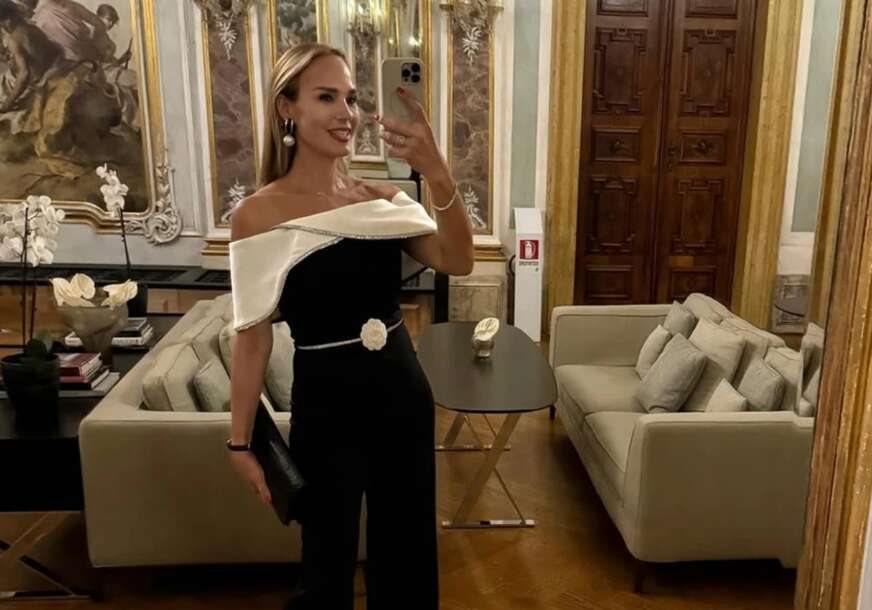(FOTO) BEZ TRUNKE ŠMINKE Marijana Mateus (53) trenira svaki dan po 45 minuta, a sada pokazala zategnuto tijelo u uskim helankama