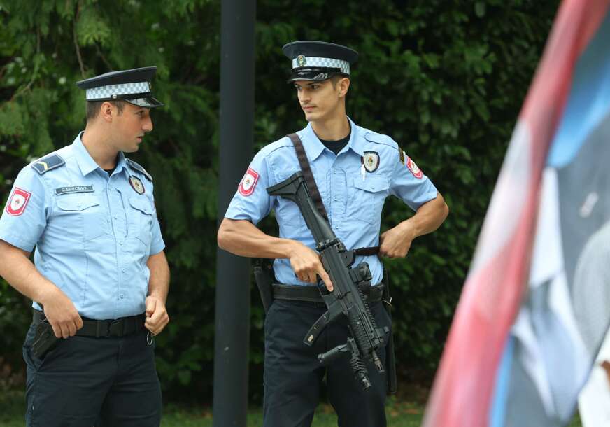 Pronašli mu telefon: Aktivista Liste za pravdu i red UHAPŠEN ZBOG DOJAVE O BOMBI