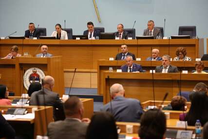 Nova Vlada Republike Srpske: Savo Minić dobio podršku većine poslanika
