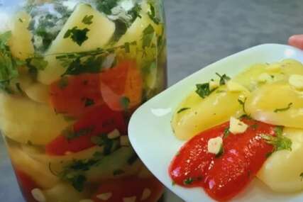 STARI RECEPT ZA PAPRIKE U TEGLI Najbrža zimnica koja se sprema bez pečenja, gotova očas posla