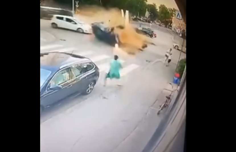 (VIDEO, FOTO) Kao da se ništa nije desilo: Umalo tragedija u centru Banjaluke, a INSTITUCIJE ĆUTE