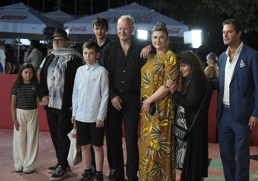 PRIZNANJE ŠVEDSKOM GLUMCU Stelanu Skarsgardu uručeno Počasno Srce Sarajeva 31. Sarajevo Film Festivala