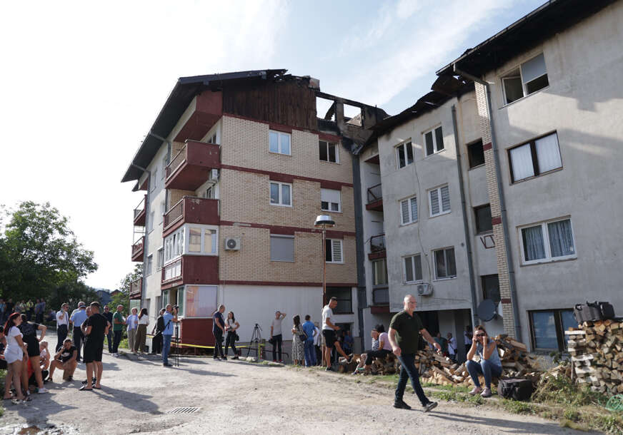 ŠTETA NA ZGRADI 930.000 KM U požaru u Vlasenici uništeno 6 stanova, a 30 oštećeno, vatra još tinja na gornjim spratovima