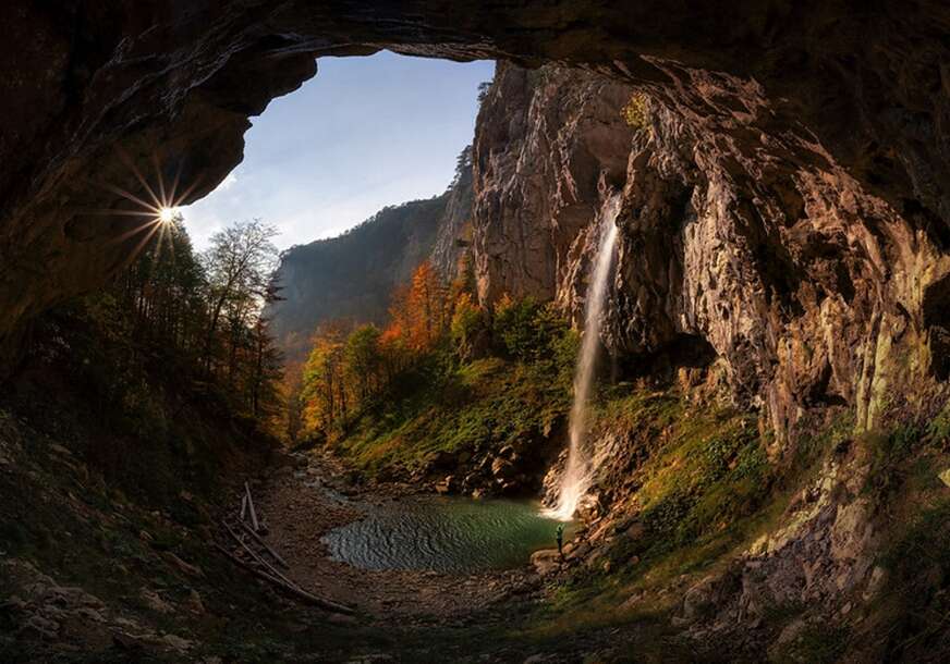 vodopad na rijeci Ilomska