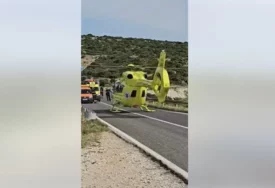 (VIDEO) KRŠ I LOM NA PUTU Stravična nesreća, 5 osoba povrijeđeno, podignut i helikopter