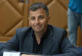 "Ponaša se prema meni KRAJNJE KRETENSKI" Vukanović poručio da JEDVA ČEKA da ga tuži Blanuša