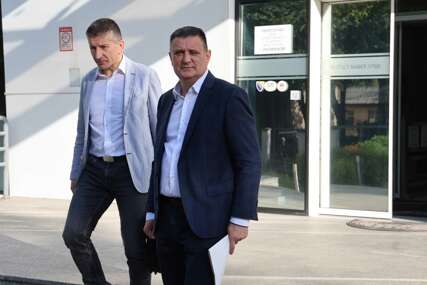 (FOTO) Odbornici u ponedjeljak o sudbini deponije: Vlado Đajić najavio sjednicu Skupštine grada, većina se dogovorila sama sa sobom