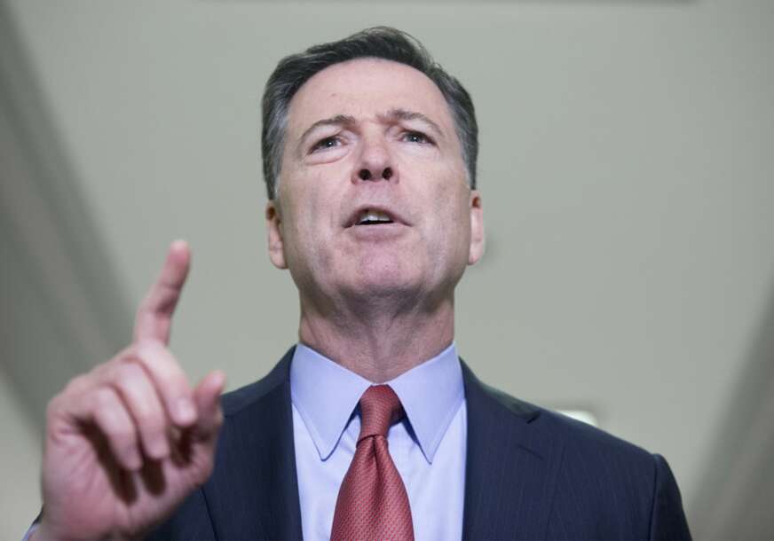 "Postoji cijena SUPROTSTAVLJANJA Trampu" Bivši direktor FBI Džejms Komi optužen po dvije tačke