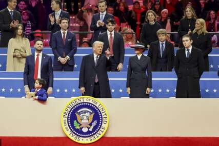 PORODICA TRAMP SVE UTICAJNIJA I BOGATIJA Melanija zaradila 200 miliona dolara, Erik 750, Donald Mlađi i Ivanka oko 750, dok Baron DOMINIRA