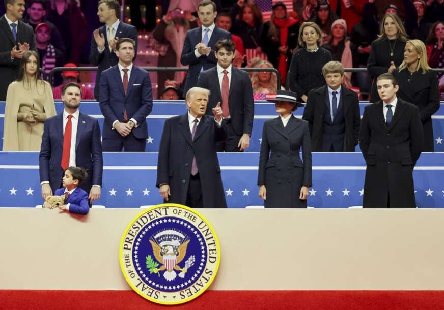 PORODICA TRAMP SVE UTICAJNIJA I BOGATIJA Melanija zaradila 200 miliona dolara, Erik 750, Donald Mlađi i Ivanka oko 750, dok Baron DOMINIRA