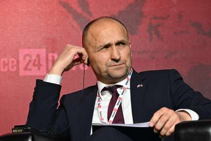 VOJNA SARADNJA DVIJE ZEMLJE Hrvatska i Slovenija potpisale sporazum u oblasti dobrane