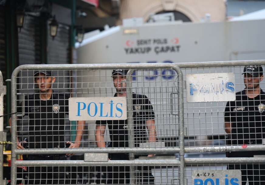 Tragedija u Turskoj: Mladić napao policijsku stanicu, usmrtio dvojicu policajaca, jednog ranio