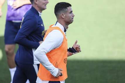(VIDEO) Ronaldov potez sve razočarao: Odbio da se fotografiše sa dječakom, nakon toga ga odgurnuo