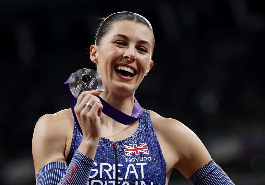 Ispisala lični rekord na Svjetskom prvenstvu: Boginja atletike ugrabila medalju, a evo ko je zapravo Ejmi Hant (23)