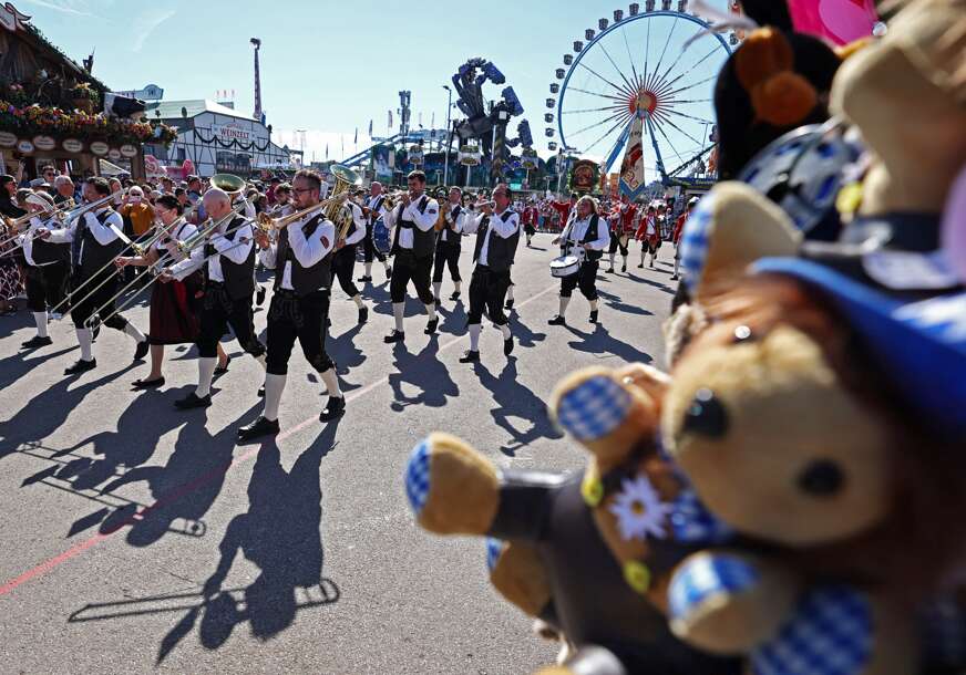"NE DOLAZITE VIŠE" Oktoberfest iznenadno zatvoren, policija objasnila šta je razlog