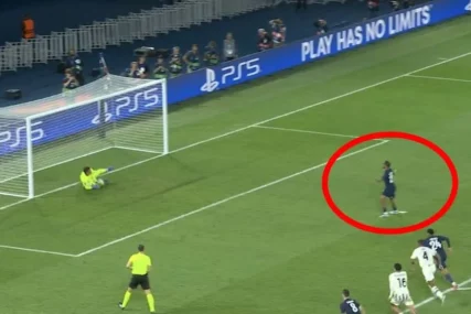 (VIDEO) Nećete vjerovati šta je uradila zvijezda PSŽ: Ovo je NAJSRAMOTNIJE IZVEDEN PENAL u istoriji Lige šampiona