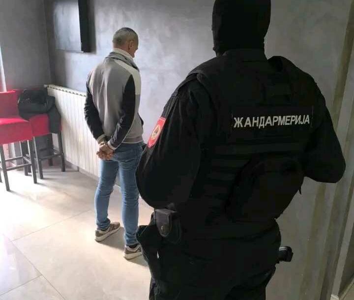 (FOTO) Uhapšeno ukupno 8 osoba: Predalo se dvoje osumnjičenih u akciji "Firma" ZA KOJIMA SE TRAGALO